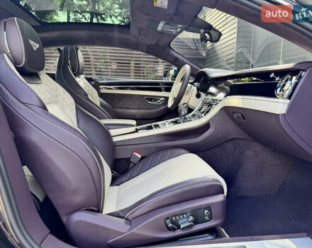 Фіолетовий Бентлі Continental GT, об'ємом двигуна 4 л та пробігом 29 тис. км за 239900 $, фото 29 на Automoto.ua