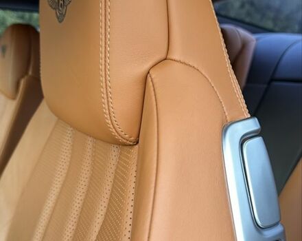 Коричневий Бентлі Continental GT, об'ємом двигуна 4 л та пробігом 72 тис. км за 67000 $, фото 11 на Automoto.ua