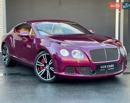 Красный Бентли Континенталь ГТ, объемом двигателя 6 л и пробегом 32 тыс. км за 79900 $, фото 2 на Automoto.ua
