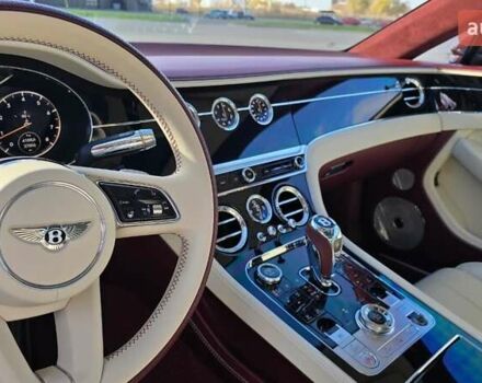 Червоний Бентлі Continental GT, об'ємом двигуна 4 л та пробігом 38 тис. км за 232563 $, фото 9 на Automoto.ua