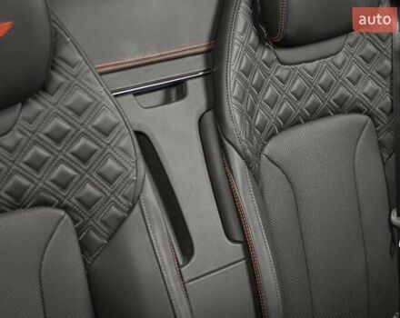 Сірий Бентлі Continental GT, об'ємом двигуна 4 л та пробігом 11 тис. км за 232900 $, фото 44 на Automoto.ua