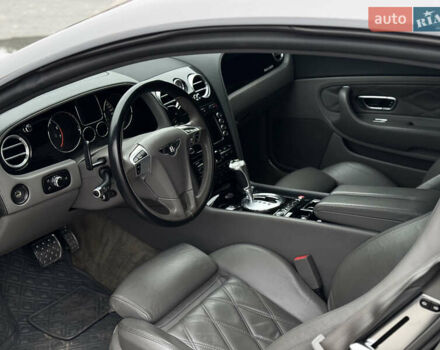 Серый Бентли Континенталь ГТ, объемом двигателя 6 л и пробегом 100 тыс. км за 46500 $, фото 27 на Automoto.ua