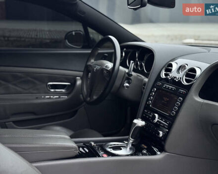 Серый Бентли Континенталь ГТ, объемом двигателя 6 л и пробегом 100 тыс. км за 46500 $, фото 48 на Automoto.ua