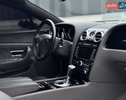 Серый Бентли Континенталь ГТ, объемом двигателя 6 л и пробегом 100 тыс. км за 46500 $, фото 47 на Automoto.ua