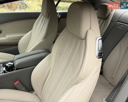 Серый Бентли Континенталь ГТ, объемом двигателя 6 л и пробегом 34 тыс. км за 52950 $, фото 67 на Automoto.ua