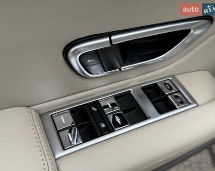 Серый Бентли Континенталь ГТ, объемом двигателя 6 л и пробегом 34 тыс. км за 52950 $, фото 63 на Automoto.ua