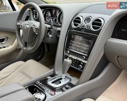 Серый Бентли Континенталь ГТ, объемом двигателя 6 л и пробегом 34 тыс. км за 52950 $, фото 101 на Automoto.ua