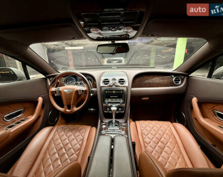 Сірий Бентлі Continental GT, об'ємом двигуна 4 л та пробігом 50 тис. км за 117000 $, фото 35 на Automoto.ua