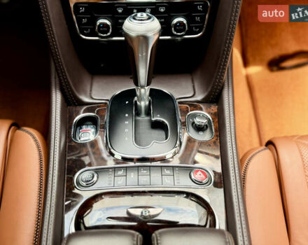 Сірий Бентлі Continental GT, об'ємом двигуна 4 л та пробігом 50 тис. км за 117000 $, фото 39 на Automoto.ua