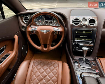 Сірий Бентлі Continental GT, об'ємом двигуна 4 л та пробігом 50 тис. км за 117000 $, фото 32 на Automoto.ua