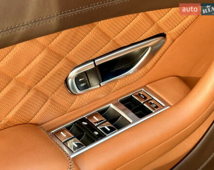 Сірий Бентлі Continental GT, об'ємом двигуна 4 л та пробігом 50 тис. км за 117000 $, фото 17 на Automoto.ua