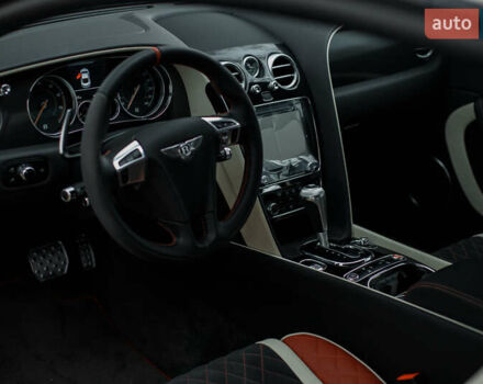 Серый Бентли Континенталь ГТ, объемом двигателя 6 л и пробегом 6 тыс. км за 291696 $, фото 31 на Automoto.ua