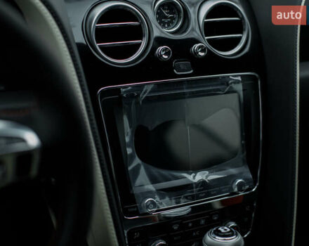 Серый Бентли Континенталь ГТ, объемом двигателя 6 л и пробегом 6 тыс. км за 291696 $, фото 30 на Automoto.ua