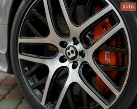 Серый Бентли Континенталь ГТ, объемом двигателя 6 л и пробегом 6 тыс. км за 291696 $, фото 15 на Automoto.ua