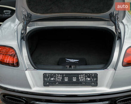 Серый Бентли Континенталь ГТ, объемом двигателя 6 л и пробегом 6 тыс. км за 291696 $, фото 19 на Automoto.ua