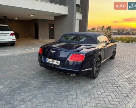Синий Бентли Континенталь ГТ, объемом двигателя 3.99 л и пробегом 38 тыс. км за 67000 $, фото 4 на Automoto.ua