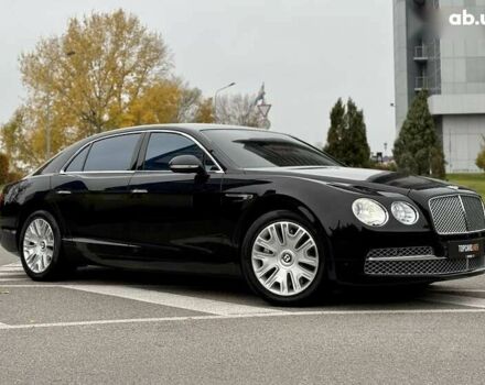 Бентли Флаинг Спур, объемом двигателя 6 л и пробегом 62 тыс. км за 61800 $, фото 22 на Automoto.ua
