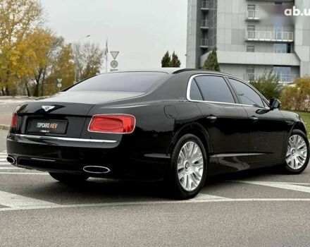 Бентли Флаинг Спур, объемом двигателя 6 л и пробегом 62 тыс. км за 61800 $, фото 18 на Automoto.ua