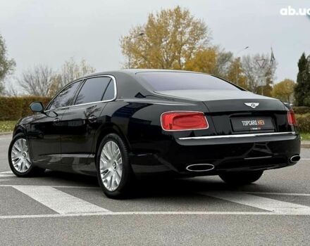 Бентли Флаинг Спур, объемом двигателя 6 л и пробегом 62 тыс. км за 61800 $, фото 10 на Automoto.ua