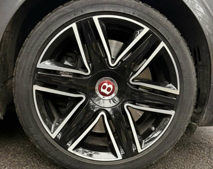 Серый Бентли Флаинг Спур, объемом двигателя 3.99 л и пробегом 71 тыс. км за 95000 $, фото 7 на Automoto.ua