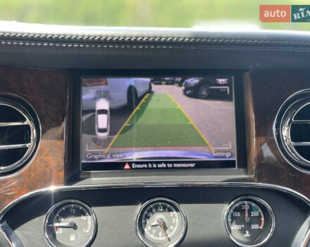 Чорний Бентлі Mulsanne, об'ємом двигуна 6.75 л та пробігом 61 тис. км за 120000 $, фото 9 на Automoto.ua