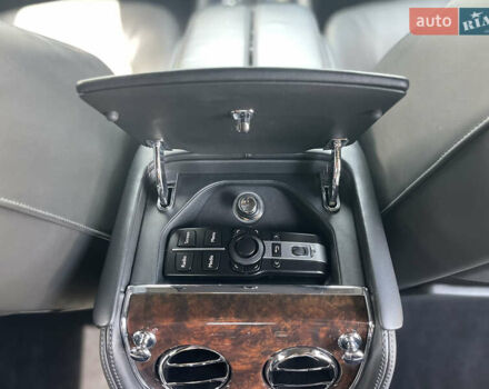 Чорний Бентлі Mulsanne, об'ємом двигуна 6.75 л та пробігом 61 тис. км за 120000 $, фото 18 на Automoto.ua
