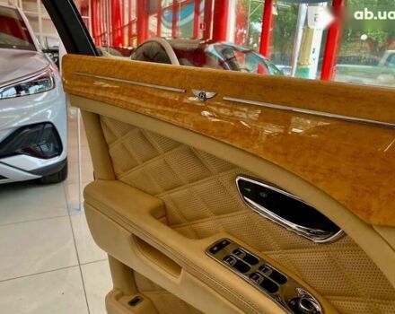 Бентлі Mulsanne, об'ємом двигуна 6.8 л та пробігом 60 тис. км за 122000 $, фото 16 на Automoto.ua