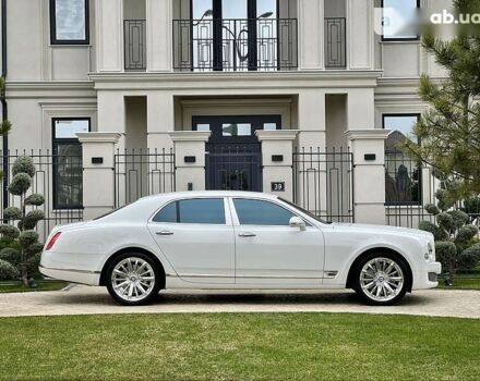 Бентлі Mulsanne, об'ємом двигуна 6.8 л та пробігом 4 тис. км за 195000 $, фото 16 на Automoto.ua