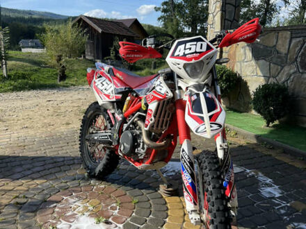 Бета 450 RR 2013 в Коломые на Automoto.ua Красный Бета 450 RR, объемом двигателя 0.05 л и пробегом 11 тыс. км за 4200 $, фото 1 на Automoto.ua