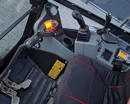 Белый Бобкэт Е, объемом двигателя 1.5 л и пробегом 2 тыс. км за 31900 $, фото 6 на Automoto.ua