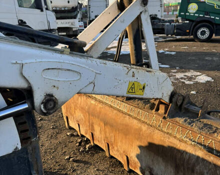 Белый Бобкэт B, объемом двигателя 0 л и пробегом 100 тыс. км за 53000 $, фото 18 на Automoto.ua