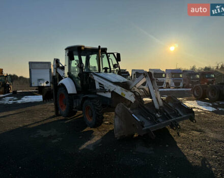 Белый Бобкэт B, объемом двигателя 0 л и пробегом 100 тыс. км за 53000 $, фото 2 на Automoto.ua