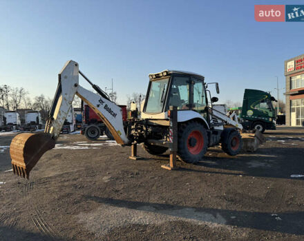 Белый Бобкэт B, объемом двигателя 0 л и пробегом 100 тыс. км за 53000 $, фото 4 на Automoto.ua