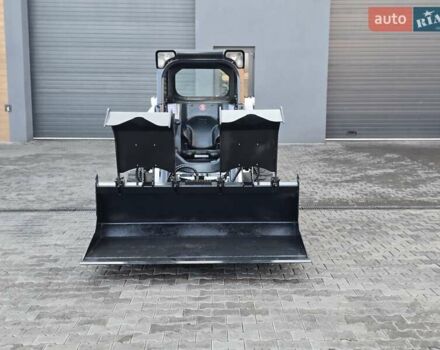 Белый Бобкэт S510, объемом двигателя 0 л и пробегом 1 тыс. км за 25900 $, фото 3 на Automoto.ua