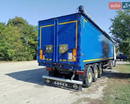 Серый Бодекс КИС, объемом двигателя 0 л и пробегом 100 тыс. км за 45500 $, фото 10 на Automoto.ua
