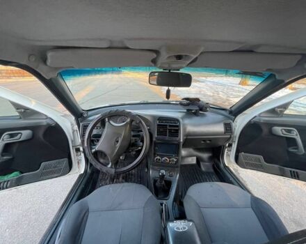 Білий Богдан 2110, об'ємом двигуна 1.6 л та пробігом 283 тис. км за 2800 $, фото 4 на Automoto.ua