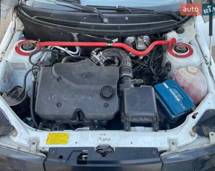 Богдан 2110 2013 в Южноукраинске на Automoto.ua Белый Богдан 2110, объемом двигателя 1.6 л и пробегом 283 тыс. км за 2800 $, фото 5 на Automoto.ua