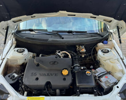 Богдан 2110 2014 в Врадиевке на Automoto.ua Белый Богдан 2110, объемом двигателя 1.6 л и пробегом 130 тыс. км за 2800 $, фото 23 на Automoto.ua