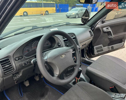 Черный Богдан 2110, объемом двигателя 1.6 л и пробегом 255 тыс. км за 3200 $, фото 11 на Automoto.ua
