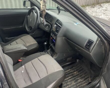 Черный Богдан 2110, объемом двигателя 1.6 л и пробегом 3 тыс. км за 2100 $, фото 5 на Automoto.ua