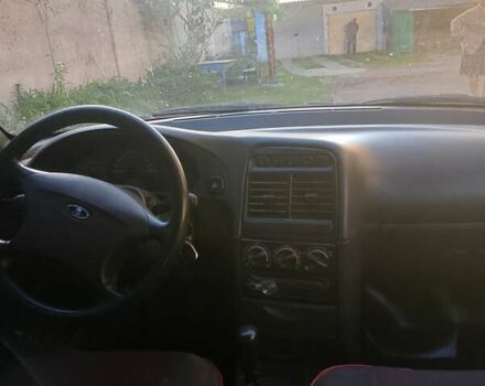 Красный Богдан 2110, объемом двигателя 1.6 л и пробегом 285 тыс. км за 2150 $, фото 1 на Automoto.ua