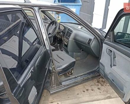 Черный Богдан 2111, объемом двигателя 1.6 л и пробегом 154 тыс. км за 1800 $, фото 7 на Automoto.ua