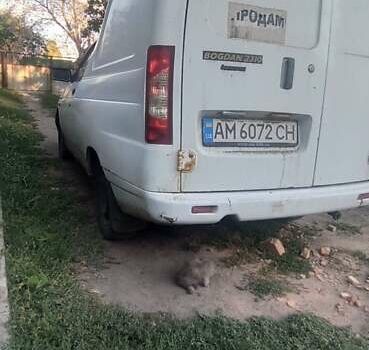 Белый Богдан 23101, объемом двигателя 1.6 л и пробегом 370 тыс. км за 1600 $, фото 7 на Automoto.ua