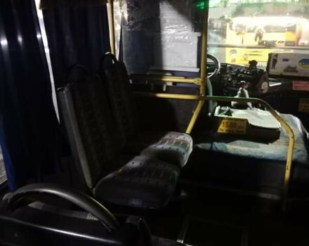 Желтый Богдан А 069, объемом двигателя 3.3 л и пробегом 200 тыс. км за 4900 $, фото 4 на Automoto.ua