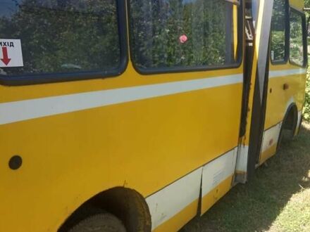 Богдан А-091 2003 у Чернівцях на Automoto.ua Жовтий Богдан А-091, об'ємом двигуна 4.57 л та пробігом 2 тис. км за 3500 $, фото 1 на Automoto.ua