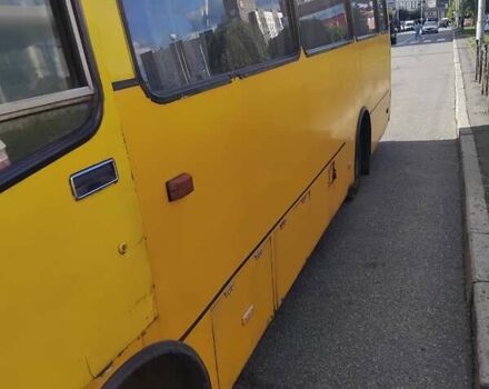 Желтый Богдан А 092, объемом двигателя 4.6 л и пробегом 260 тыс. км за 4500 $, фото 1 на Automoto.ua
