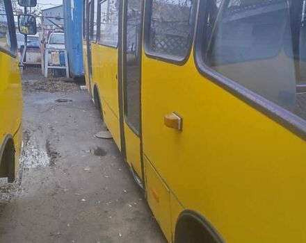 Желтый Богдан А 092, объемом двигателя 4.57 л и пробегом 700 тыс. км за 4700 $, фото 1 на Automoto.ua