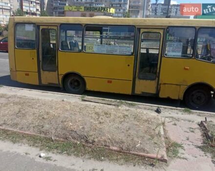 Желтый Богдан А 092, объемом двигателя 4.57 л и пробегом 800 тыс. км за 3200 $, фото 2 на Automoto.ua