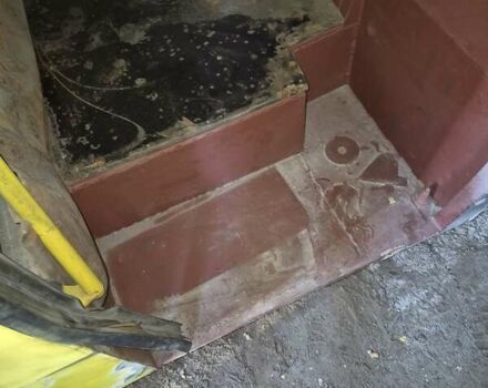 Желтый Богдан А 092, объемом двигателя 4.6 л и пробегом 60 тыс. км за 14500 $, фото 11 на Automoto.ua