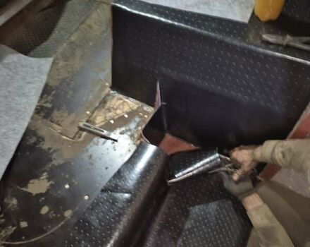 Желтый Богдан А 092, объемом двигателя 4.6 л и пробегом 60 тыс. км за 14500 $, фото 9 на Automoto.ua